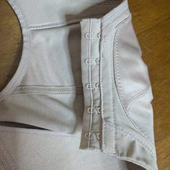 Glamorise MagicLift Front-Closure Posture Back Café Tan Biege 42D - Picture 3 of 7